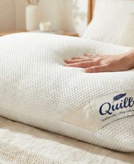 CloudSoft – Latex-Feel Memory Foam Pillow